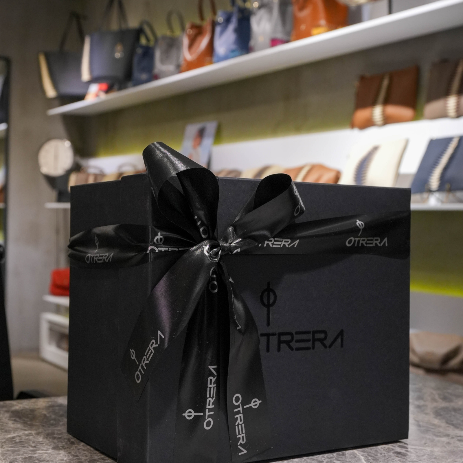 Otrera Çantanız Uzun Ömürlü Olsun: El Yapımı Deri Çanta Bakım Rehberi