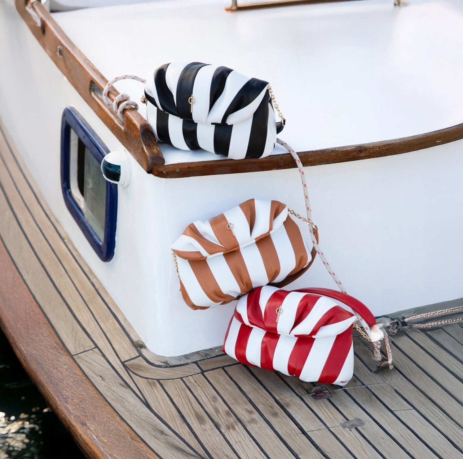 Leda: Otrera'nın Efsanevi Çantası