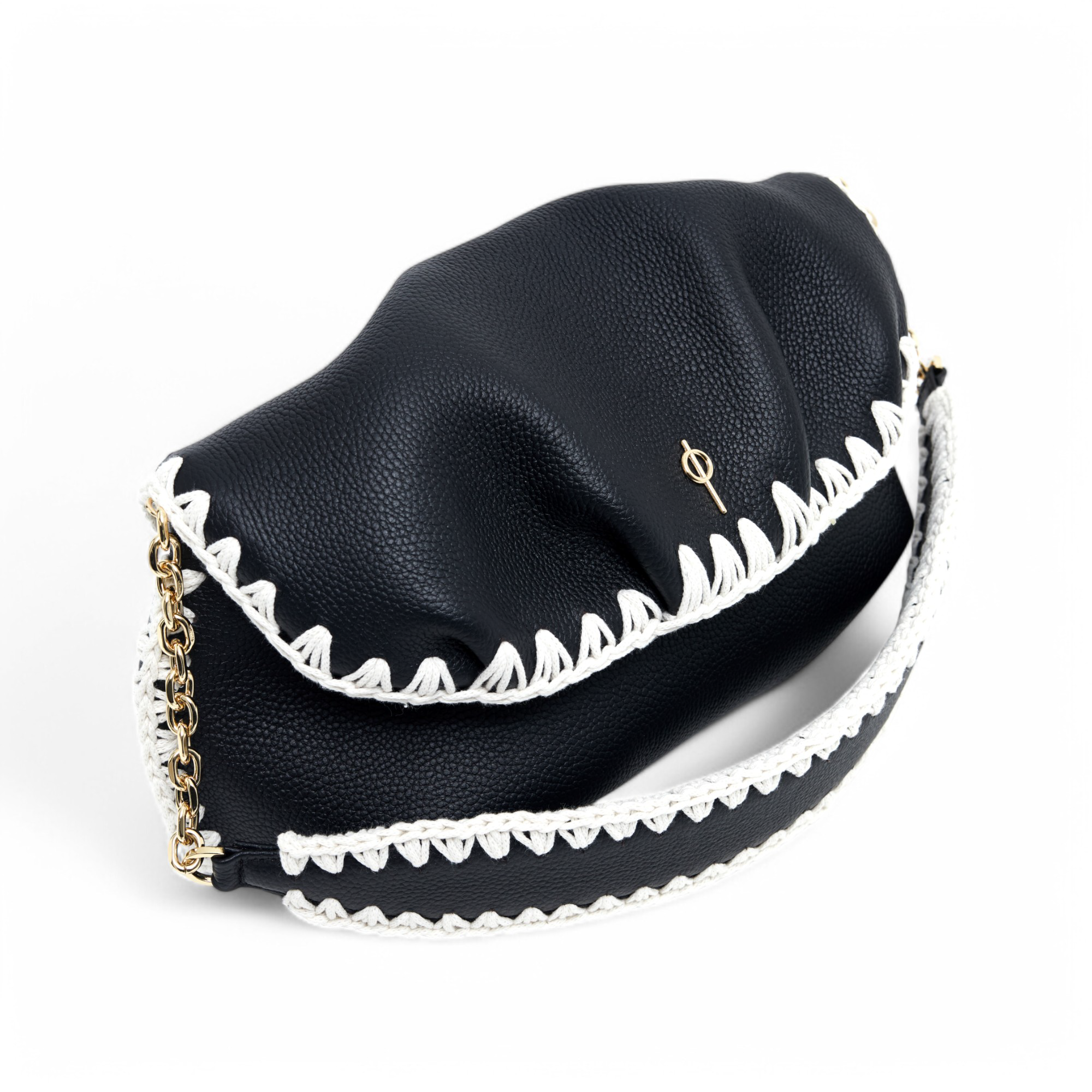 عوامة ليدا باللون الأسود