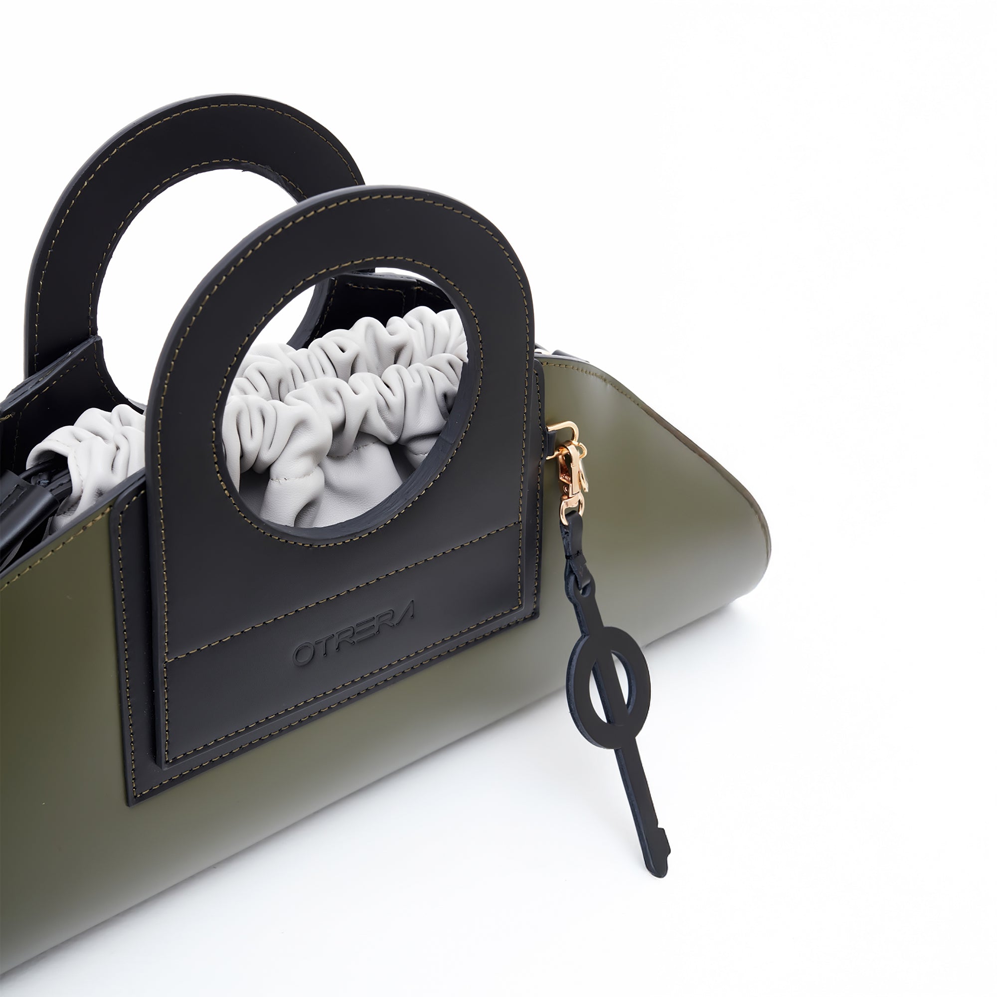 ميني تاكو جلد كاكي