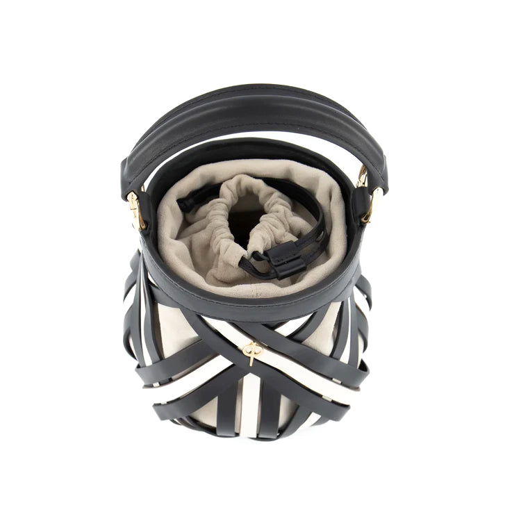 Olına Black & Whıte