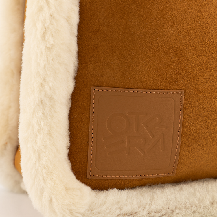 حقيبة فرو دالي صغيرة