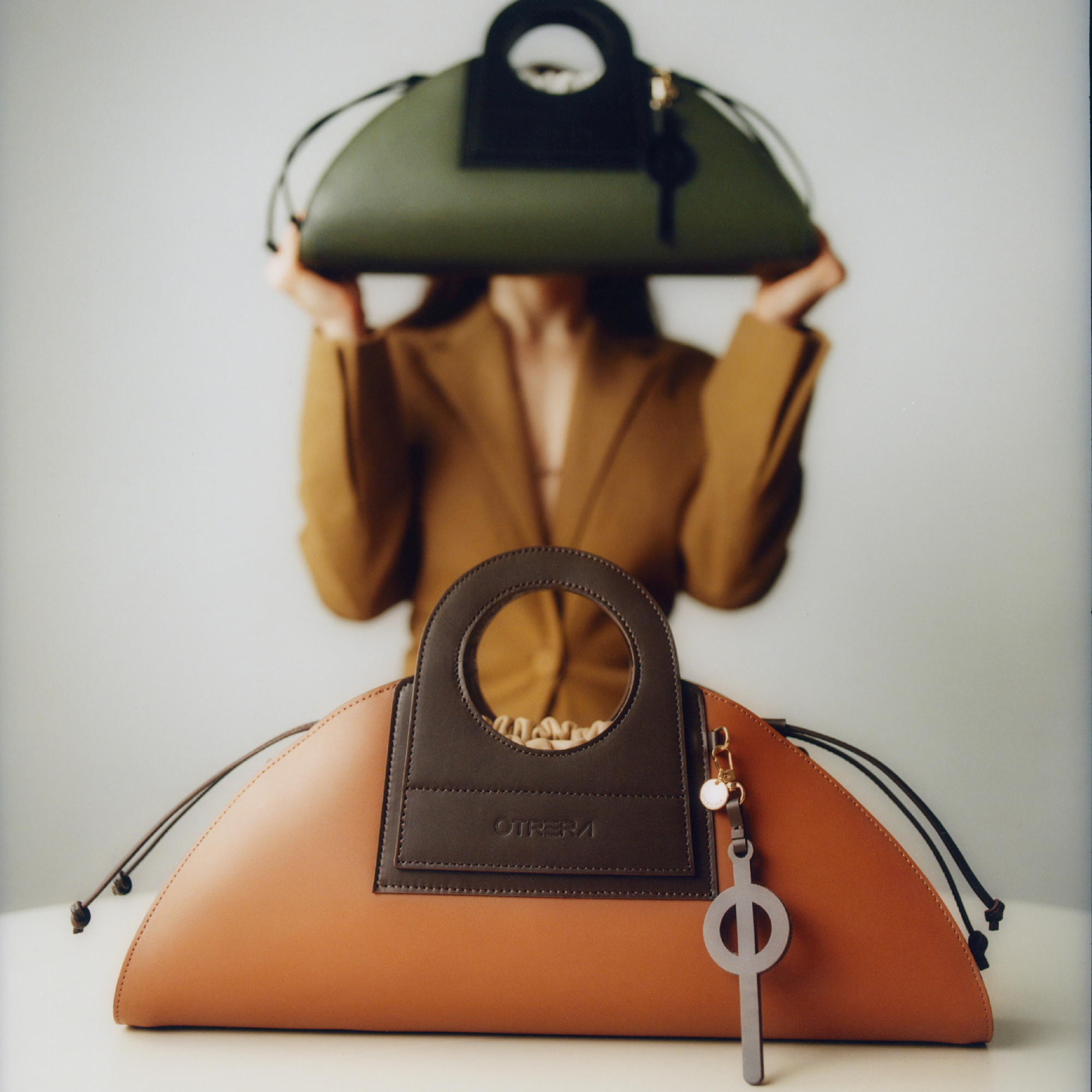Mini Taco Leather Tan
